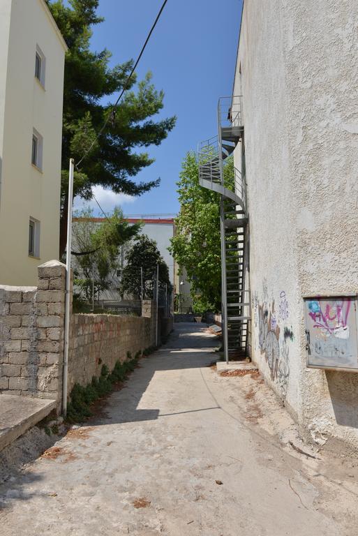 Mideia Hotel Levádeia Buitenkant foto