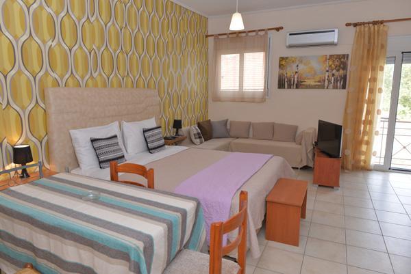 Mideia Hotel Levádeia Buitenkant foto