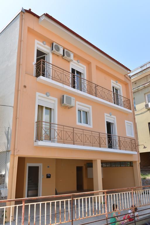 Mideia Hotel Levádeia Buitenkant foto
