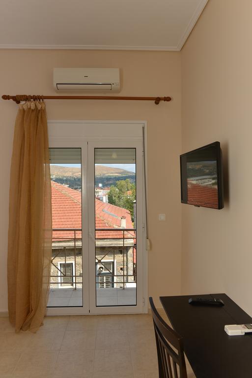Mideia Hotel Levádeia Kamer foto