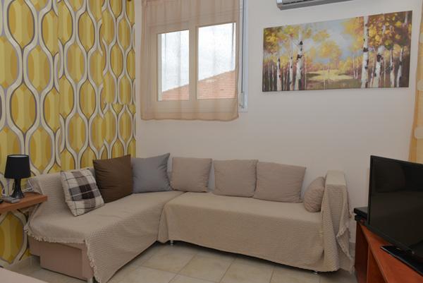 Mideia Hotel Levádeia Buitenkant foto