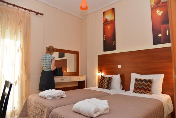 Mideia Hotel Levádeia Buitenkant foto