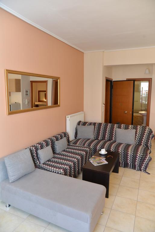 Mideia Hotel Levádeia Buitenkant foto