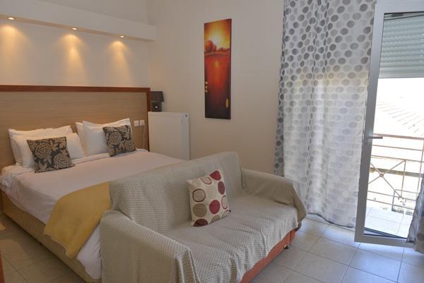 Mideia Hotel Levádeia Buitenkant foto