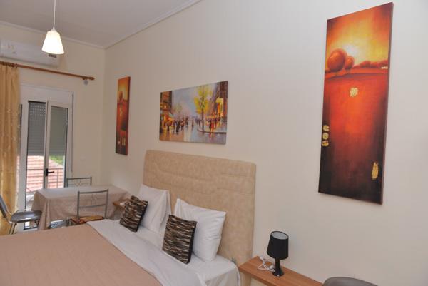 Mideia Hotel Levádeia Buitenkant foto