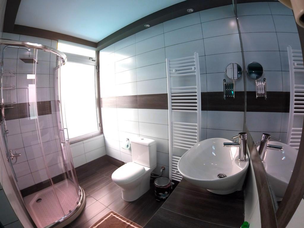Mideia Hotel Levádeia Buitenkant foto